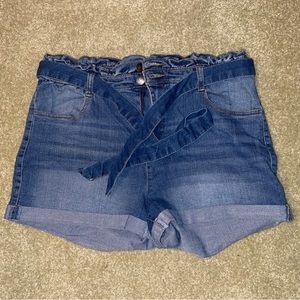 Jean Shorts w/ Tie Waistband